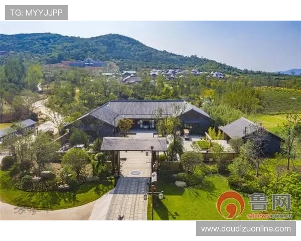 太阳城：现代都市中的休闲娱乐新地标，体验奢华生活的理想选择